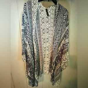 Lane Bryant Geometric Kimono-Style Top